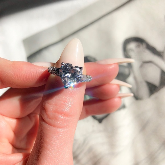 Sterling Silver Heart Ring - Picture 2 of 3